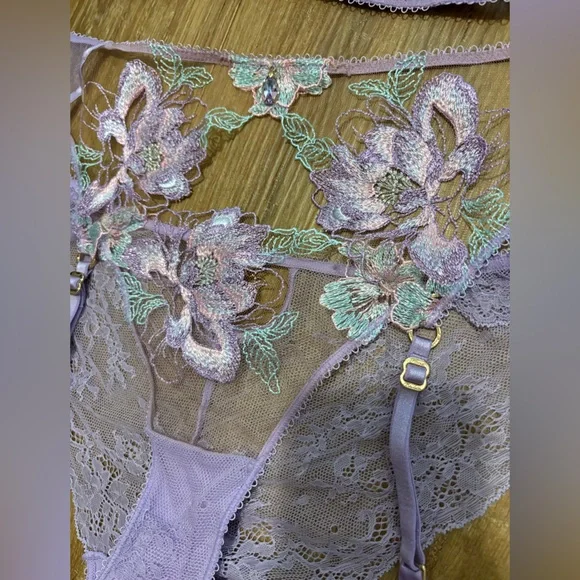 Honey Birdette Purple Lace Bra with Intricate Details - Picture 5 of 7